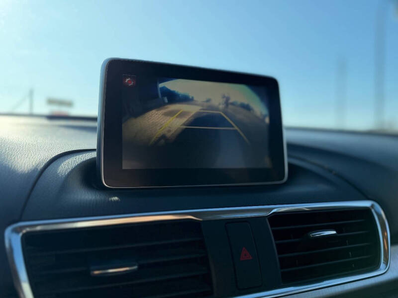 2015 Mazda MAZDA3 s Grand Touring