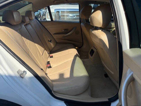 2015 BMW 3 Series 320i