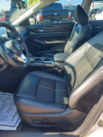 2021 Nissan Altima 2.0 SR