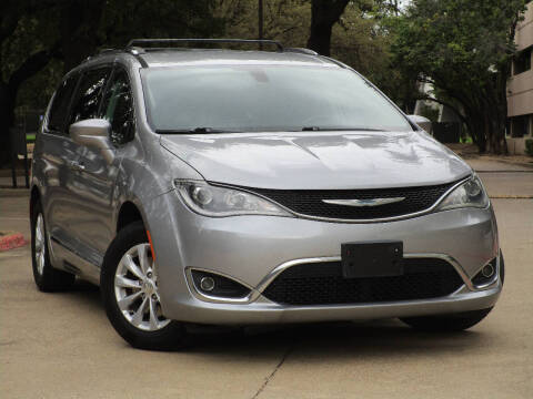 2018 Chrysler Pacifica Touring L