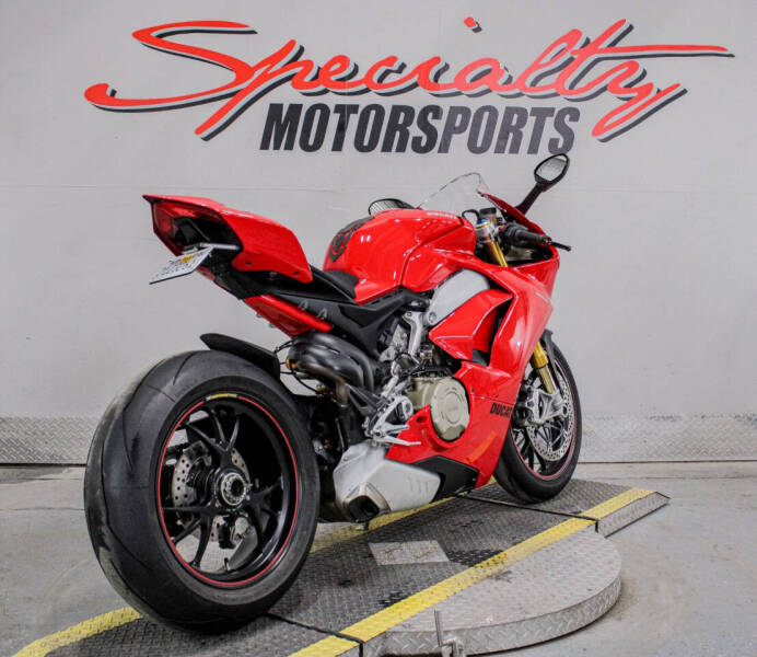 2018 Ducati Panigale V4 S
