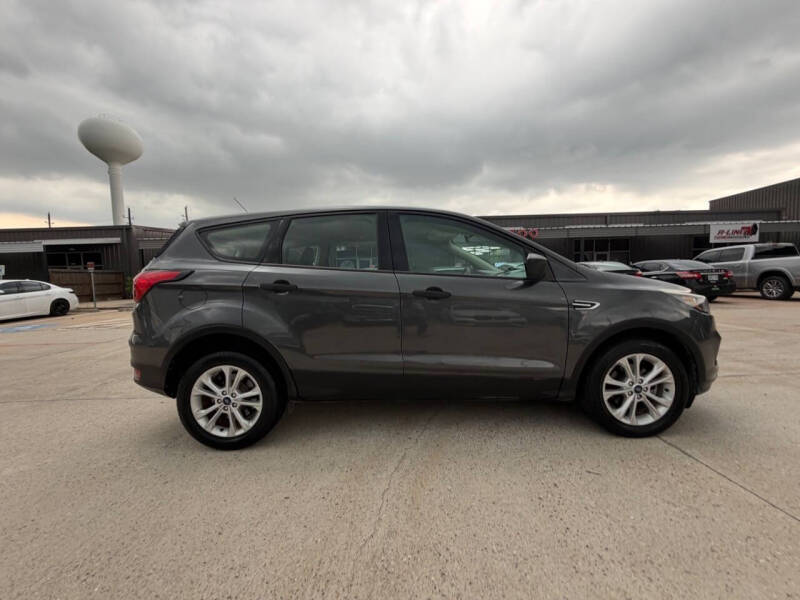2019 Ford Escape S