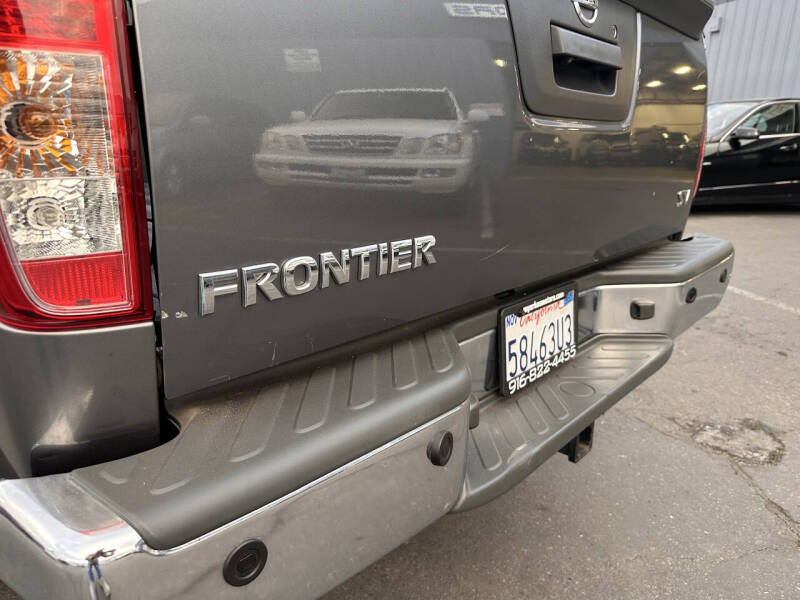 2020 Nissan Frontier SV