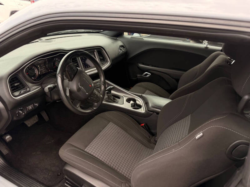 2020 Dodge Challenger SXT