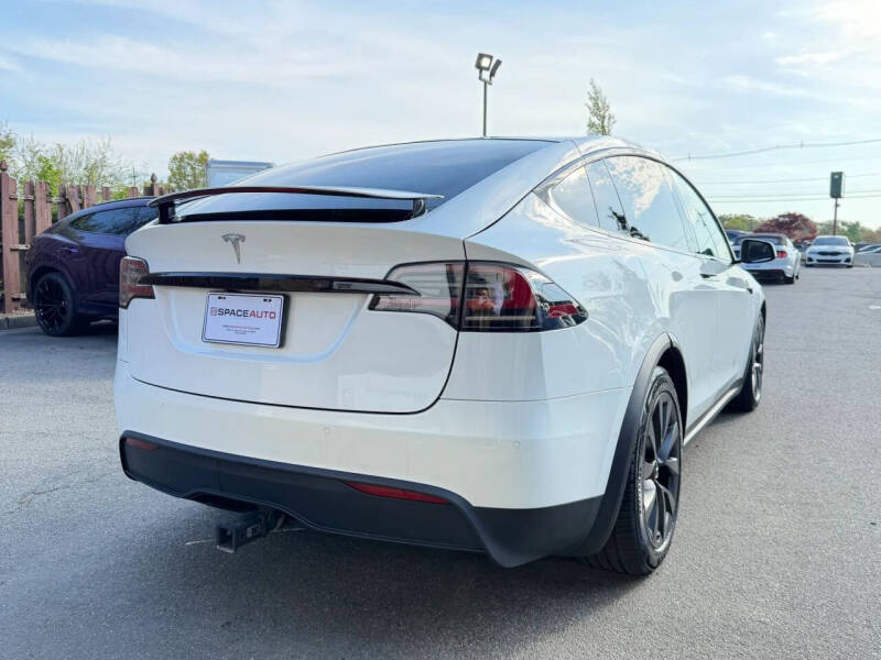 2023 Tesla Model X Standard Range
