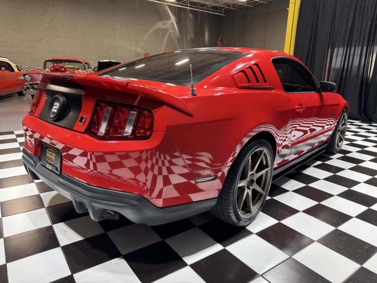 2011 Ford Mustang 33