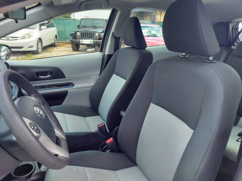 2013 Toyota Prius c Four