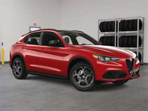 2025 Alfa Romeo Stelvio Intensa