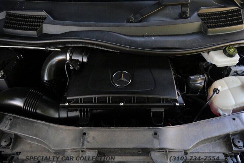 2018 Mercedes-Benz Metris Worker Passenger