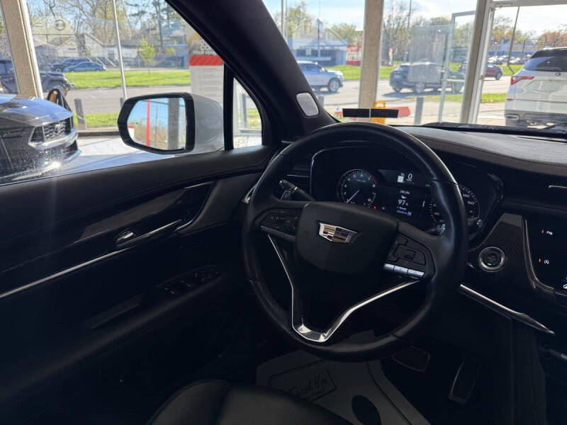 2023 Cadillac XT6 Sport