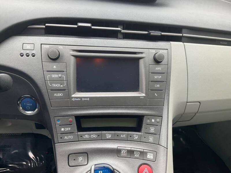2015 Toyota Prius Three
