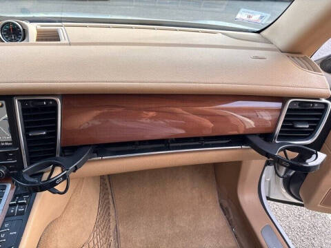 2012 Porsche Panamera 4