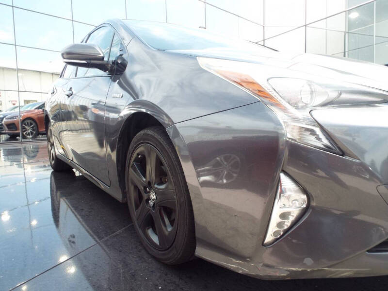 2016 Toyota Prius Three