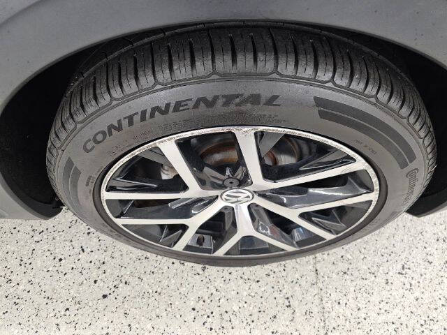 2016 Volkswagen Beetle 1.8T Dune