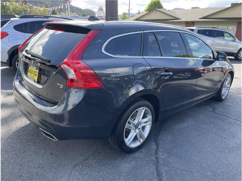 2015 Volvo V60 T5 Drive-E Premier