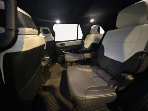 2025 Toyota Sequoia SR5