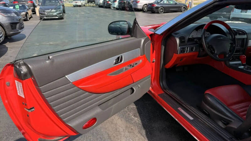 2002 Ford Thunderbird Deluxe
