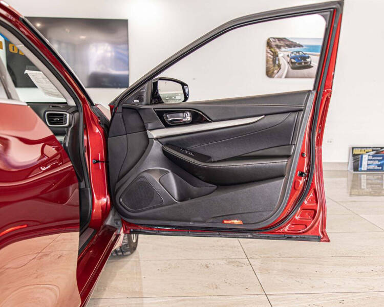2023 Nissan Maxima