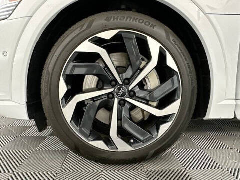 2024 Audi Q8 e-tron quattro Premium Plus