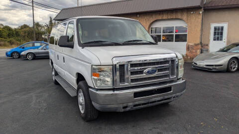 2011 Ford E-Series E-350 SD XLT