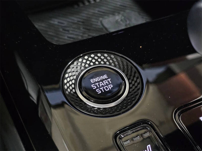 2024 Kia Niro EX Touring