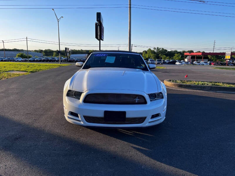 2014 Ford Mustang V6