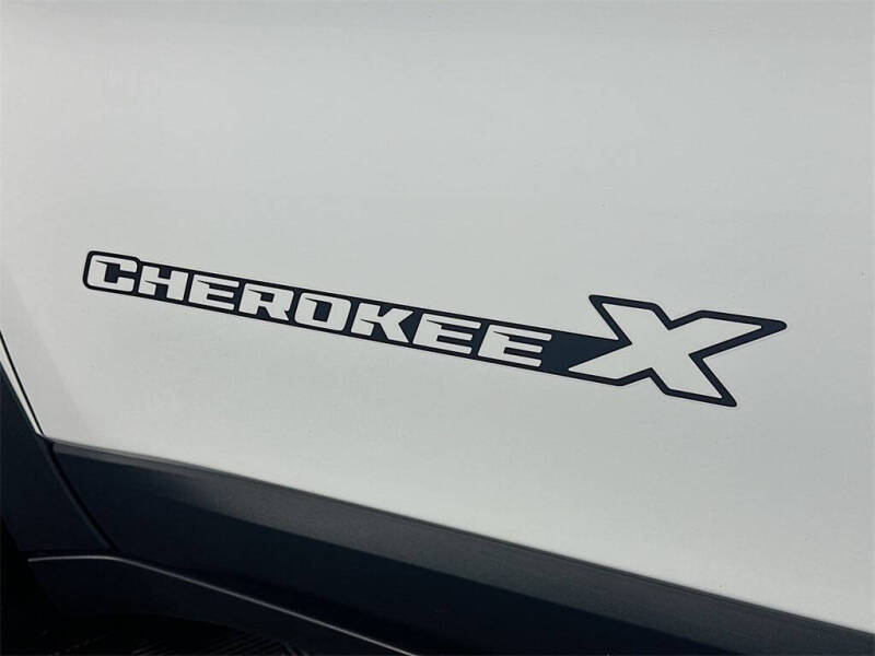 2022 Jeep Cherokee X