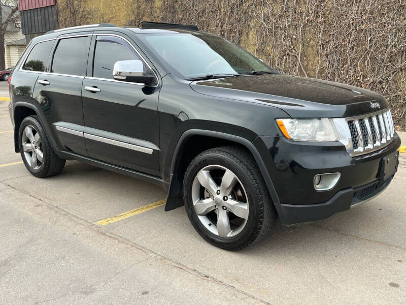 2013 Jeep Grand Cherokee for sale at El Tucanazo Auto Sales in Grand Island NE