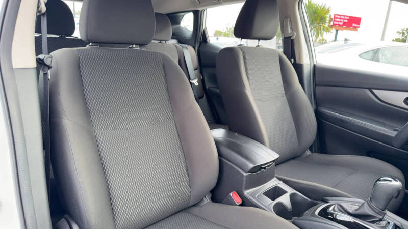 2022 Nissan Rogue Sport S