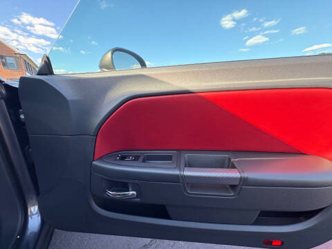 2013 Dodge Challenger R/T Plus