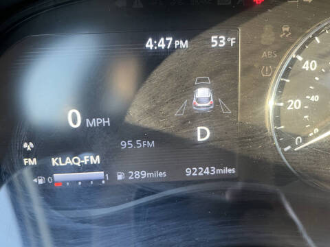 2021 Nissan Kicks SR