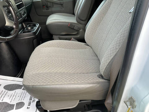 2017 Chevrolet Express LS 2500