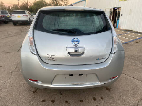 2015 Nissan LEAF S