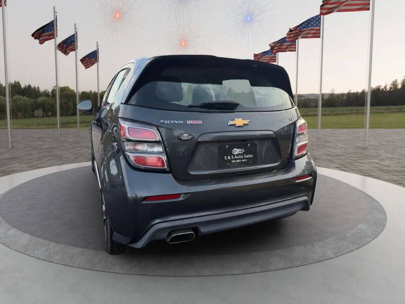 2017 Chevrolet Sonic LT Auto