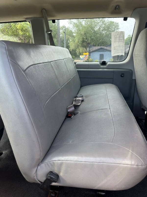 2006 Ford E-Series E-150 XL
