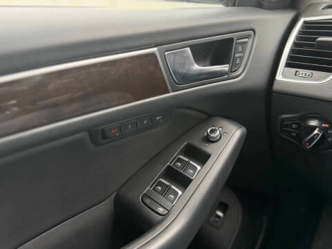 2016 Audi Q5 2.0T quattro Premium Plus