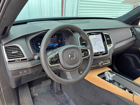 2024 Volvo XC90 Recharge T8 Ultimate Bright Theme 7P