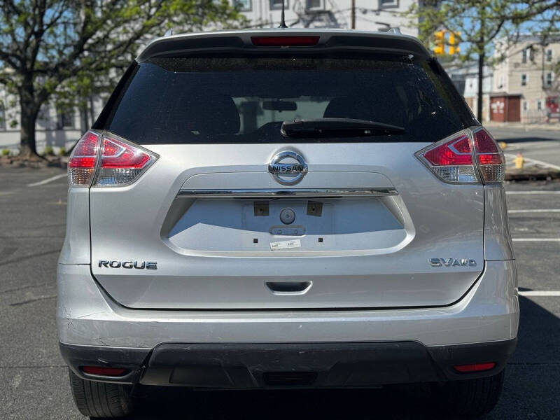 2016 Nissan Rogue SV
