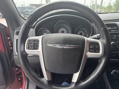 2013 Chrysler 200 Limited