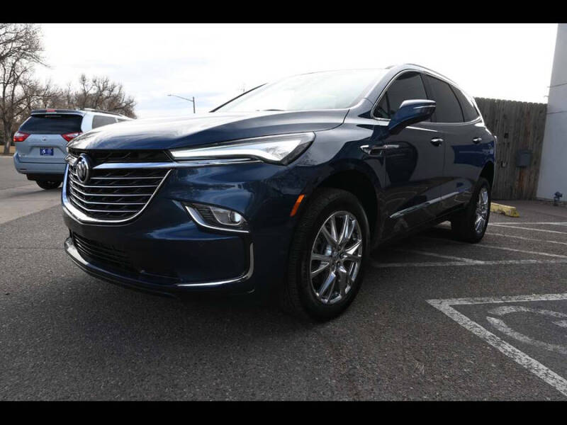 2023 Buick Enclave Essence