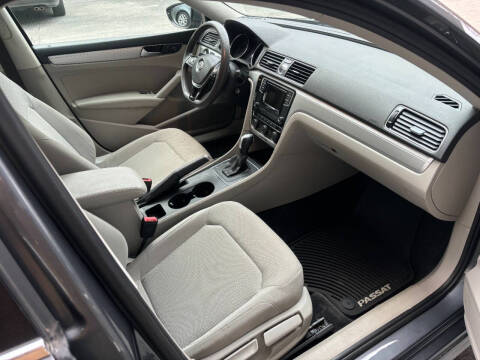 2016 Volkswagen Passat 1.8T S