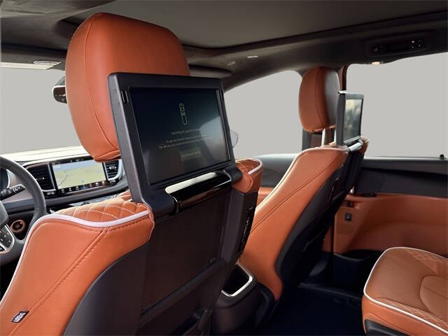 2026 Chrysler Pacifica Pinnacle