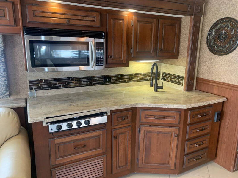 2013 Freightliner MH Chassis