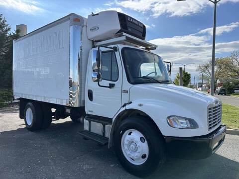 2007 Freightliner M2 106