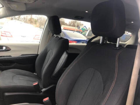 2017 Chrysler Pacifica Touring