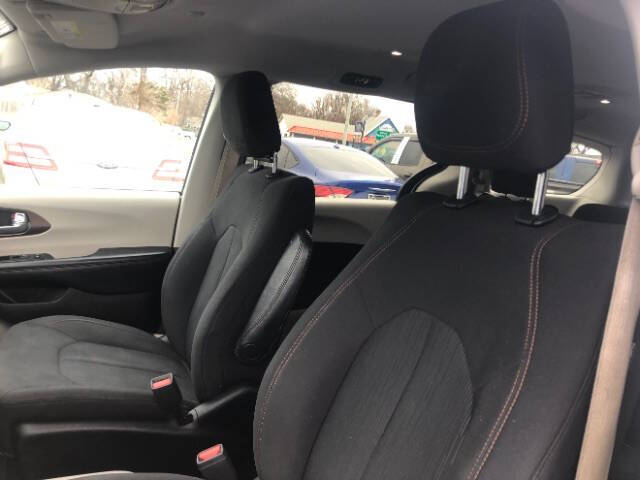 2017 Chrysler Pacifica Touring