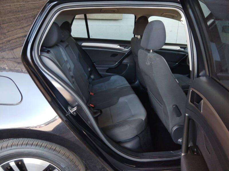 2016 Volkswagen e-Golf SE