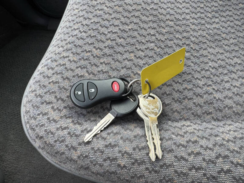 1999 Plymouth Grand Voyager SE