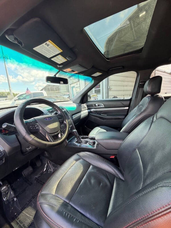 2016 Ford Explorer Sport