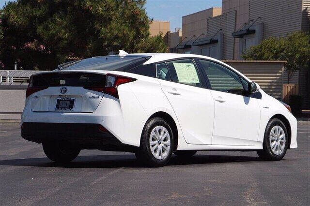 2019 Toyota Prius LE